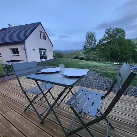 펜션 Le Petit Gite 15140 Sainte-Eulalie (Auvergne)